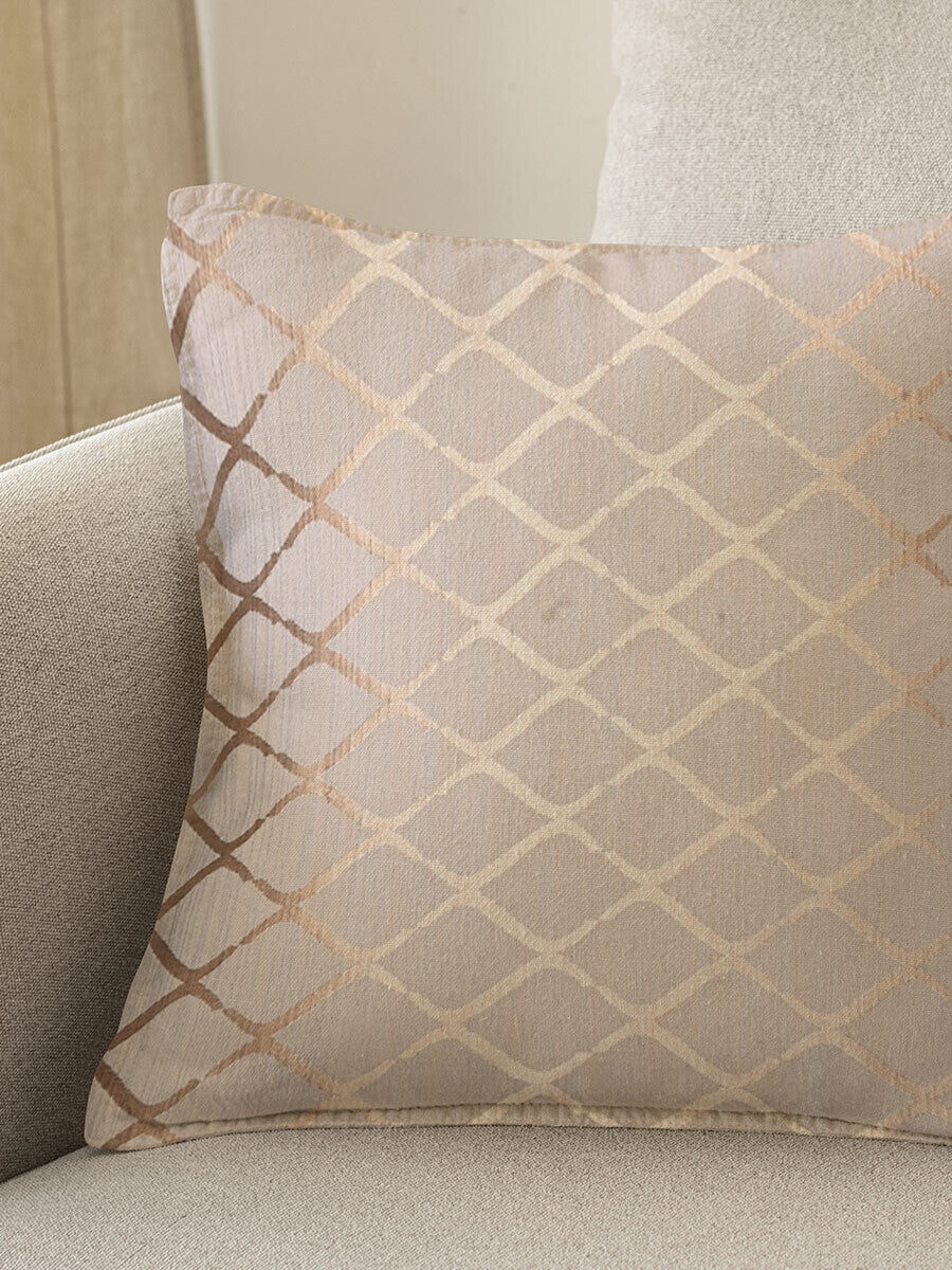 Splint Cream Silk Cushion Cover